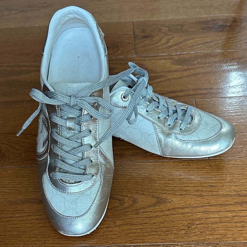 Gucci Women's Metallic Silver Sneakers